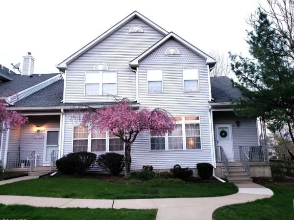 330 Carnegie Ct, Independence, NJ 07840