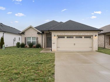 821 Poplar Log Drive , Bowling Green, KY 42101