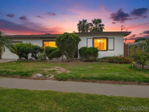 7705 Hunthaven Rd, San Diego, CA 92114