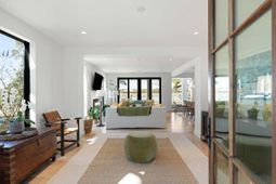 1001 Palm Boulevard photo 4