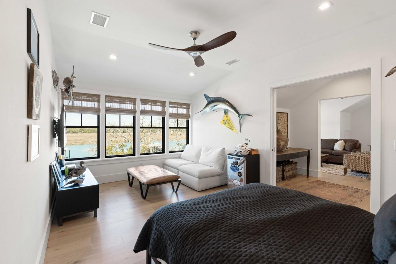 1001 Palm Boulevard Photo 62