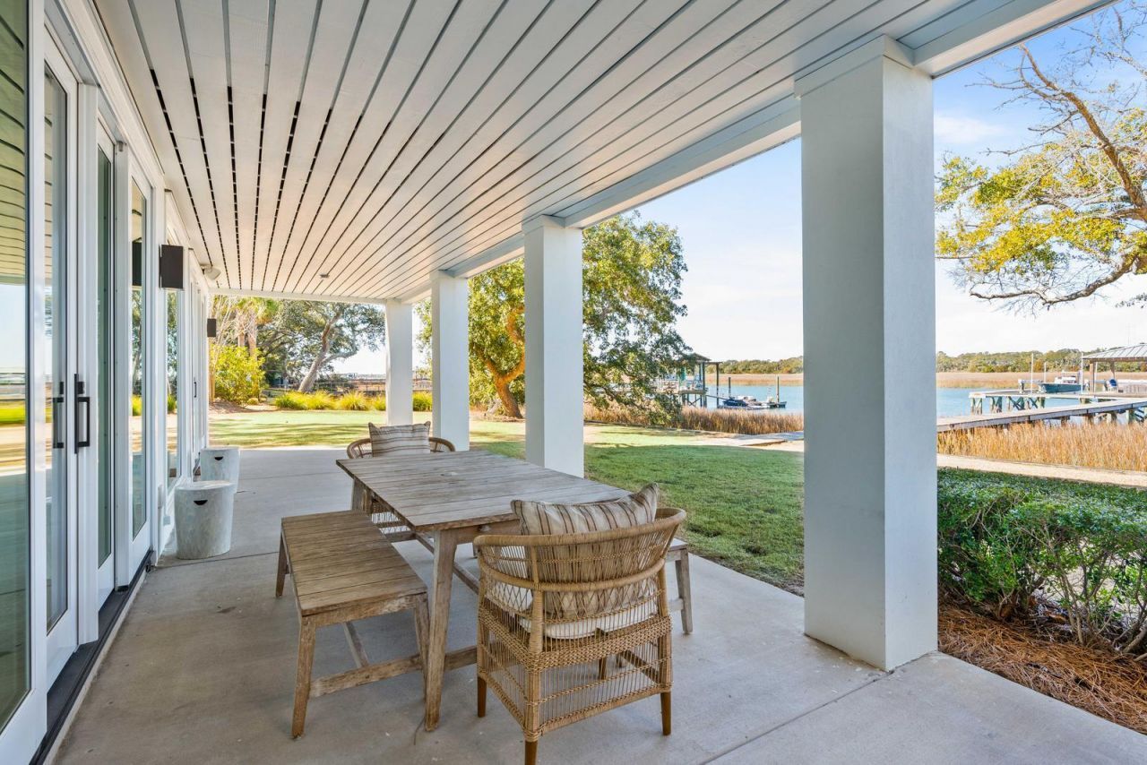 1001 Palm Boulevard Photo 64