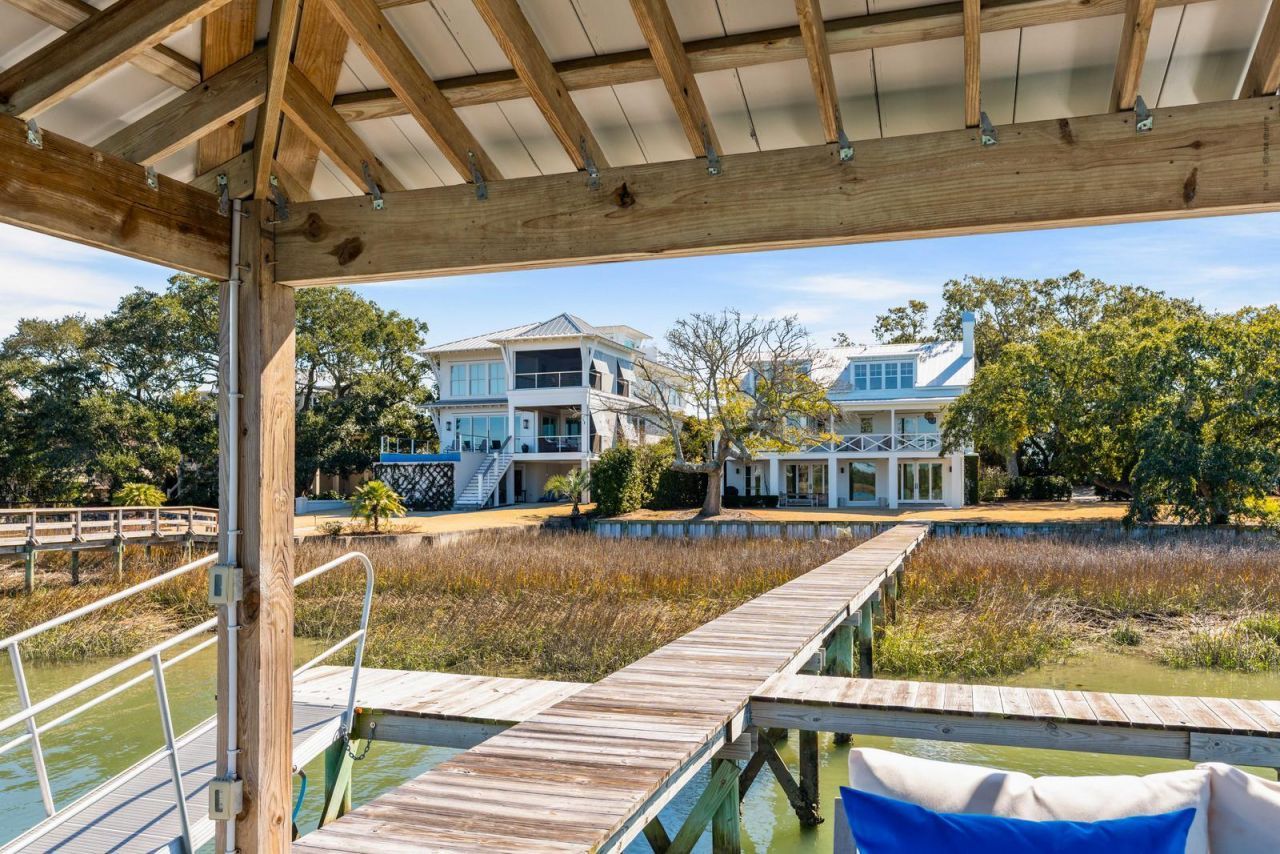 1001 Palm Boulevard Photo 71