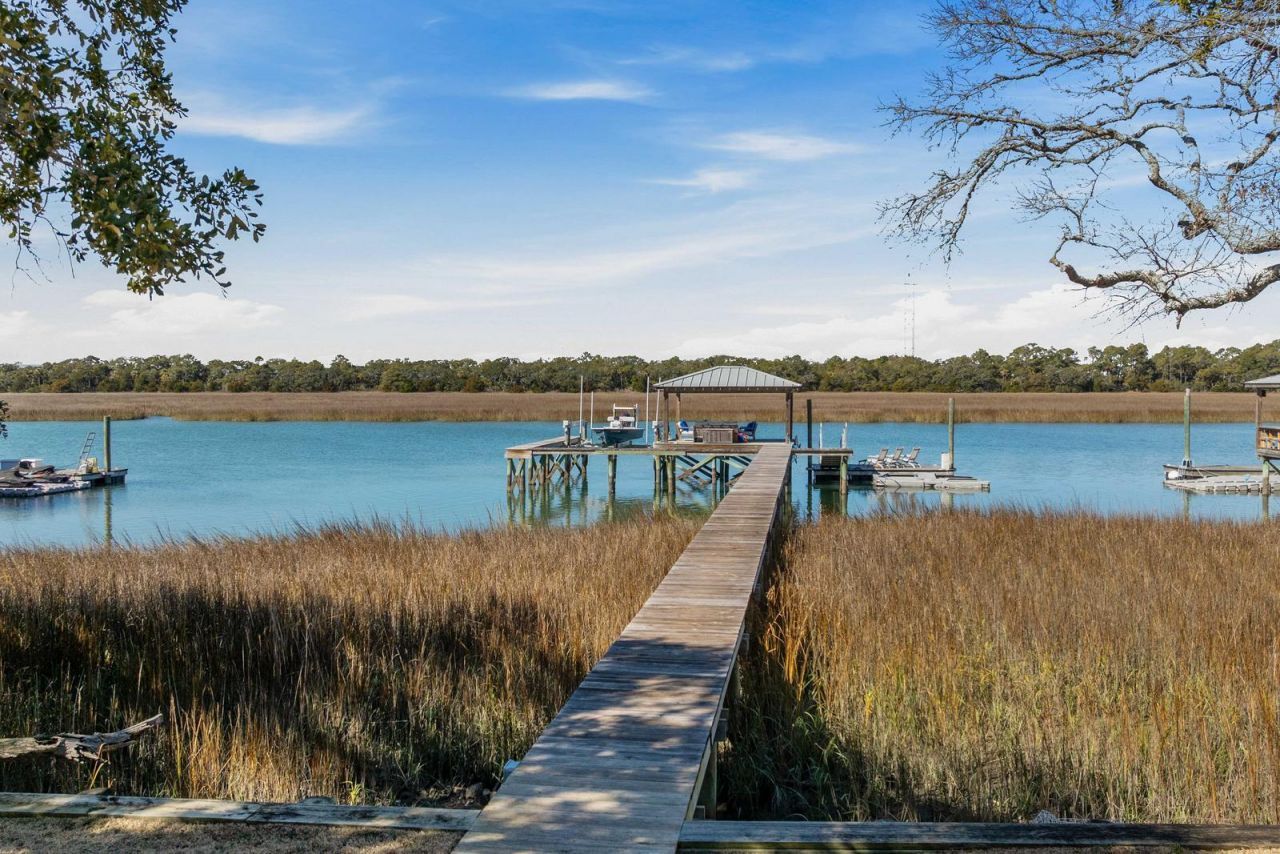 1001 Palm Boulevard Photo 75