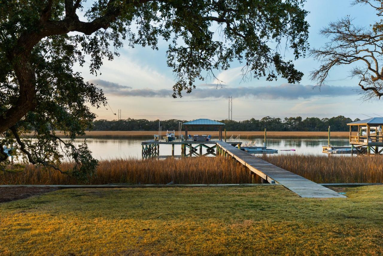 1001 Palm Boulevard Photo 92