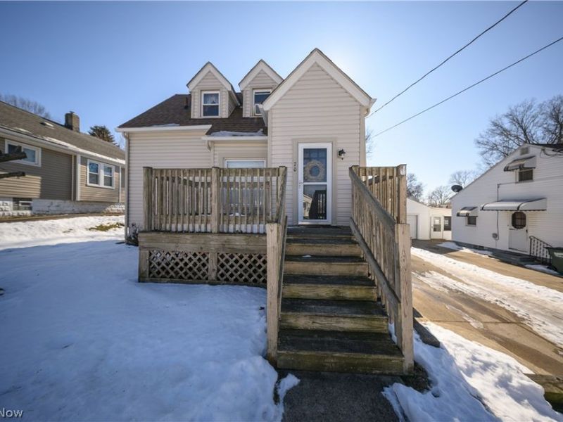 270 E Cassell Avenue, Barberton, OH 44203 Photo 1