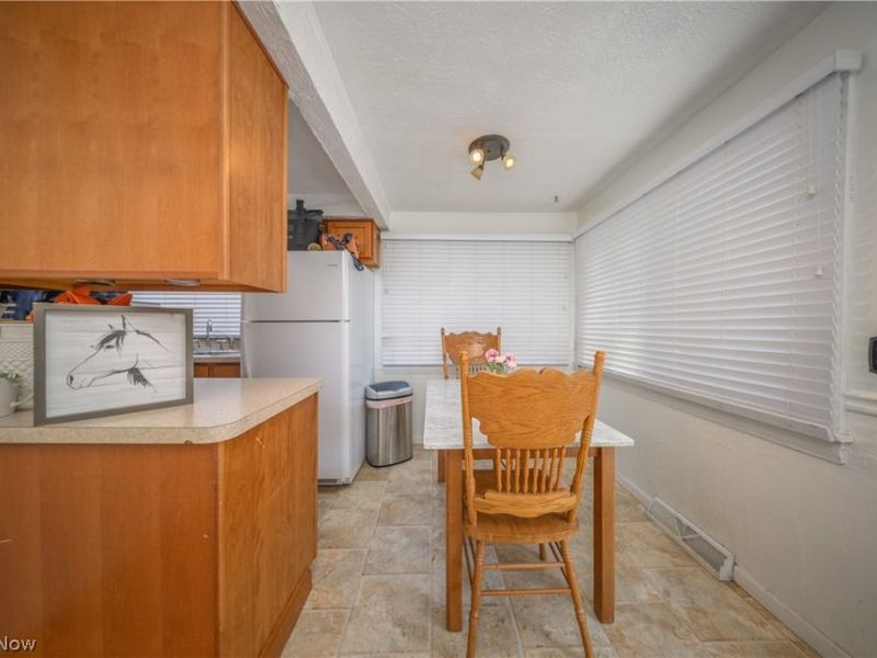 270 E Cassell Avenue, Barberton, OH 44203 Photo 13