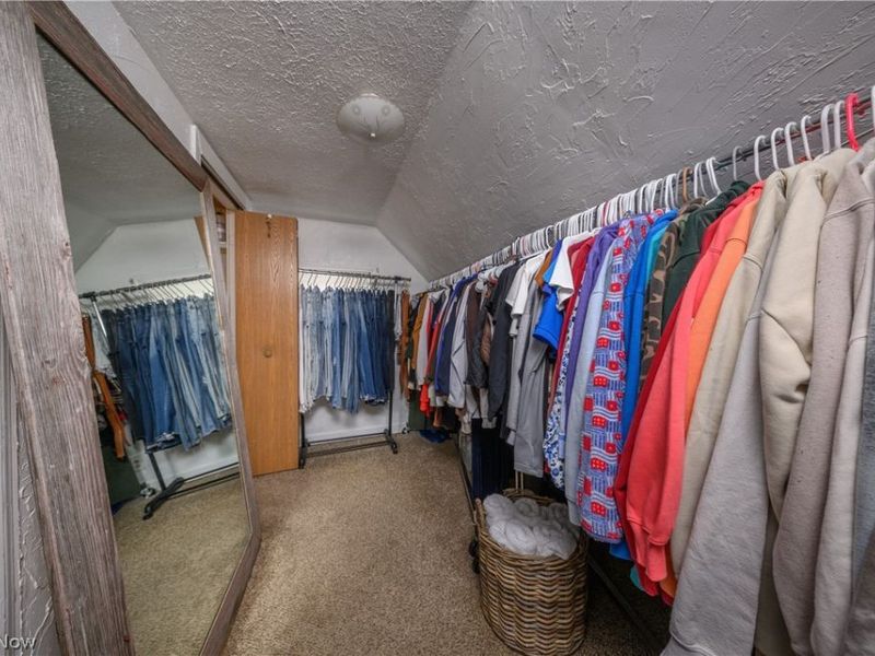 270 E Cassell Avenue, Barberton, OH 44203 Photo 16