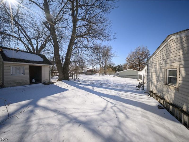 270 E Cassell Avenue, Barberton, OH 44203 Photo 19