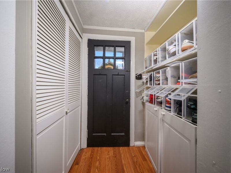 270 E Cassell Avenue, Barberton, OH 44203 Photo 6