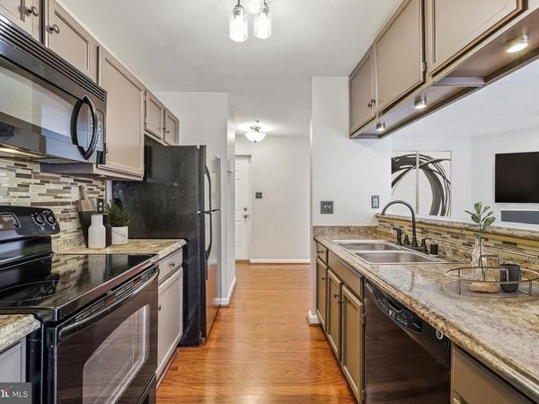 2051 ALICE AVENUE, Unit 2051-303, OXON HILL, MD 20745