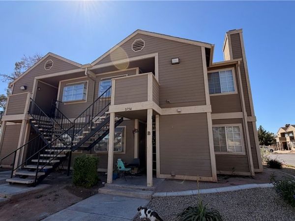 2754 Aarondavid Drive, Las Vegas, NV 89121