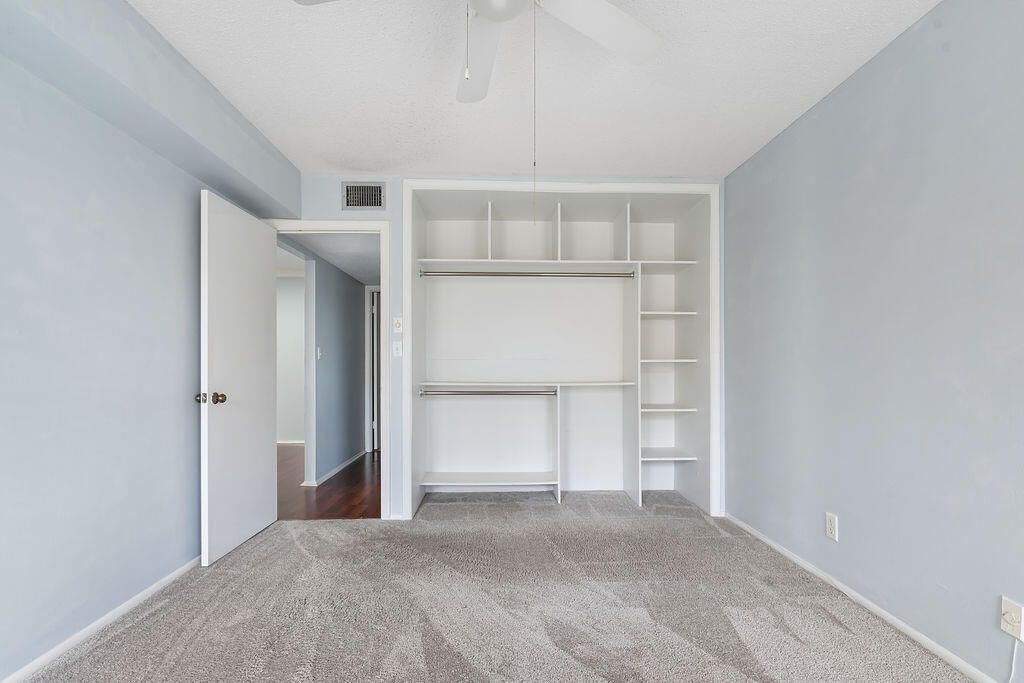 2 Greenway Village N, Unit 210, Royal Palm Beach, FL 33411 Photo