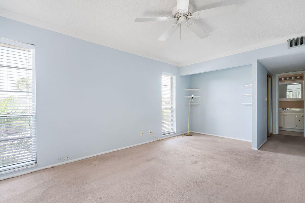 2 Greenway Village N, Unit 210, Royal Palm Beach, FL 33411 Photo