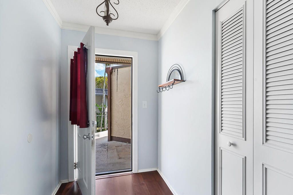 2 Greenway Village N, Unit 210, Royal Palm Beach, FL 33411 Photo
