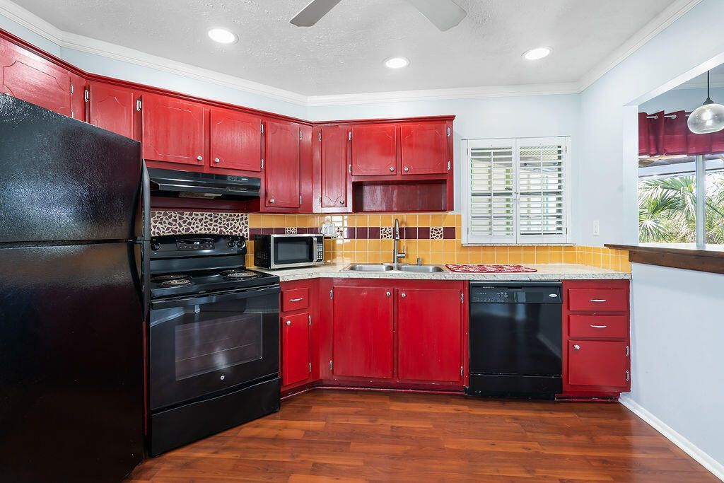 2 Greenway Village N, Unit 210, Royal Palm Beach, FL 33411 Photo