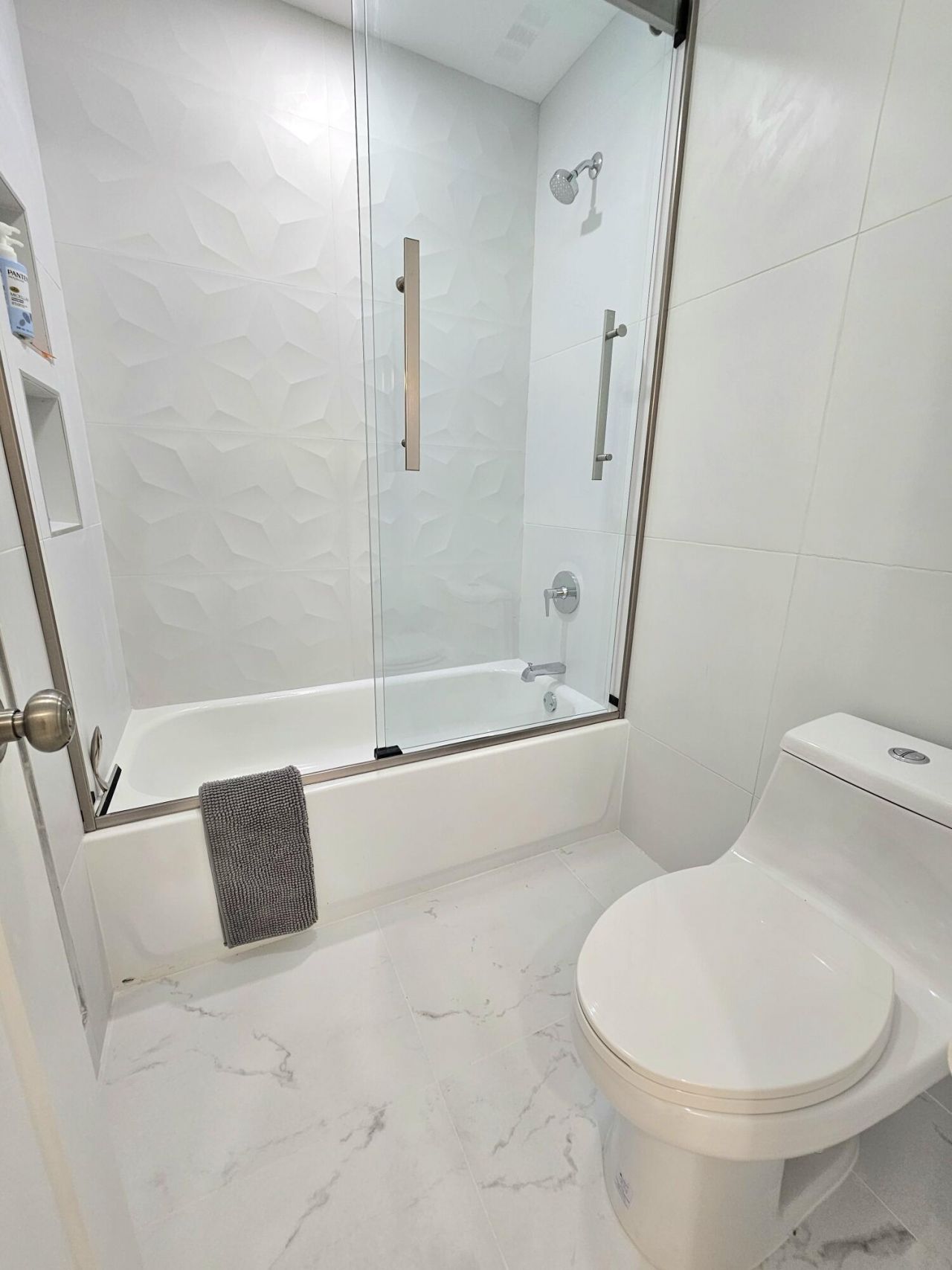 1631 NW 18th Avenue, Unit 201, Delray Beach, FL 33445 Photo