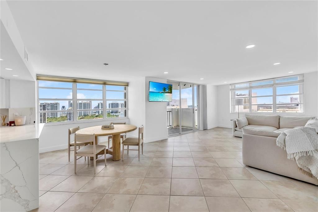 2750 NE 183rd Street, Unit 2202, Aventura, FL 33160 Photo