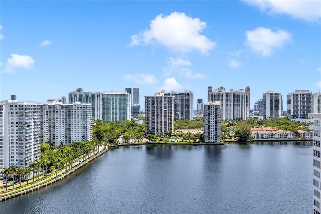 2750 NE 183rd Street, Unit 2202, Aventura, FL 33160 Photo