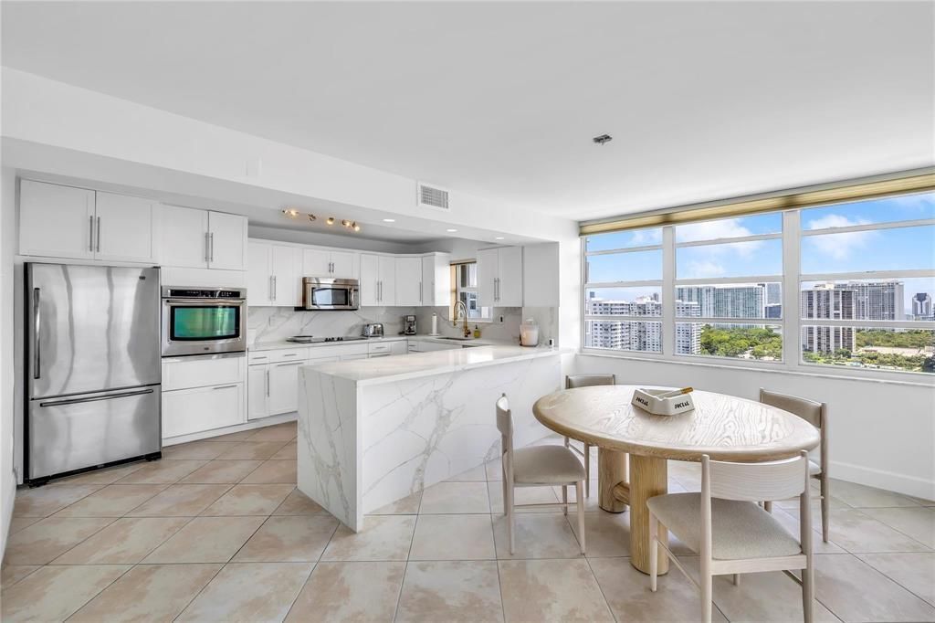 2750 NE 183rd Street, Unit 2202, Aventura, FL 33160 Photo