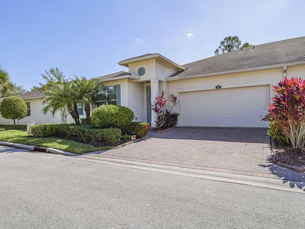 7473 White Oak Lane, Vero Beach, FL 32966