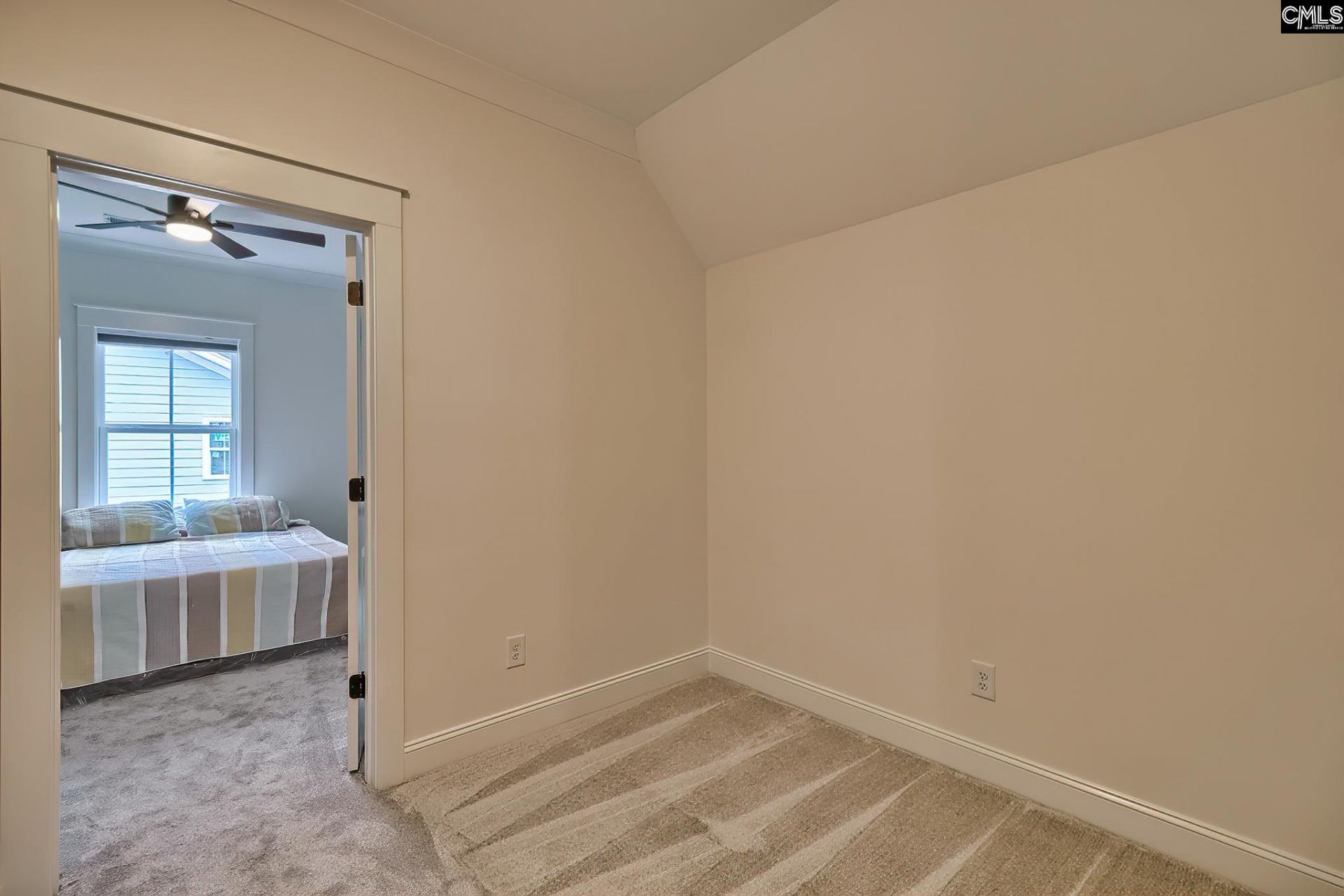 816 Elms Spinney Lane  Photo 33