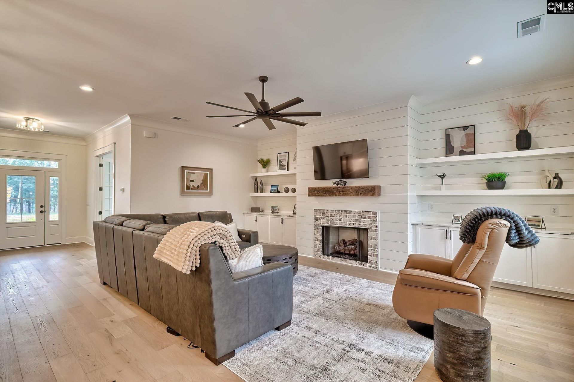 816 Elms Spinney Lane  Photo 9