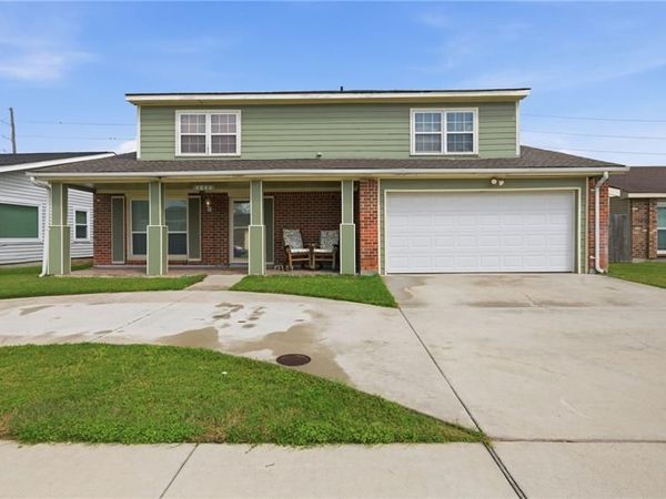 3844 DEERRUN Lane , Harvey, LA 70058