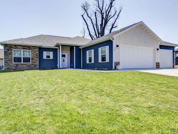 183 Three Pines Circle, Reeds Spring, MO 65737