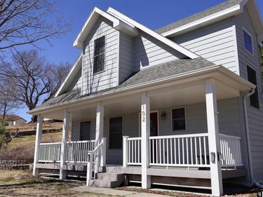 102 NW 3rd Street , Mullen, NE 69152