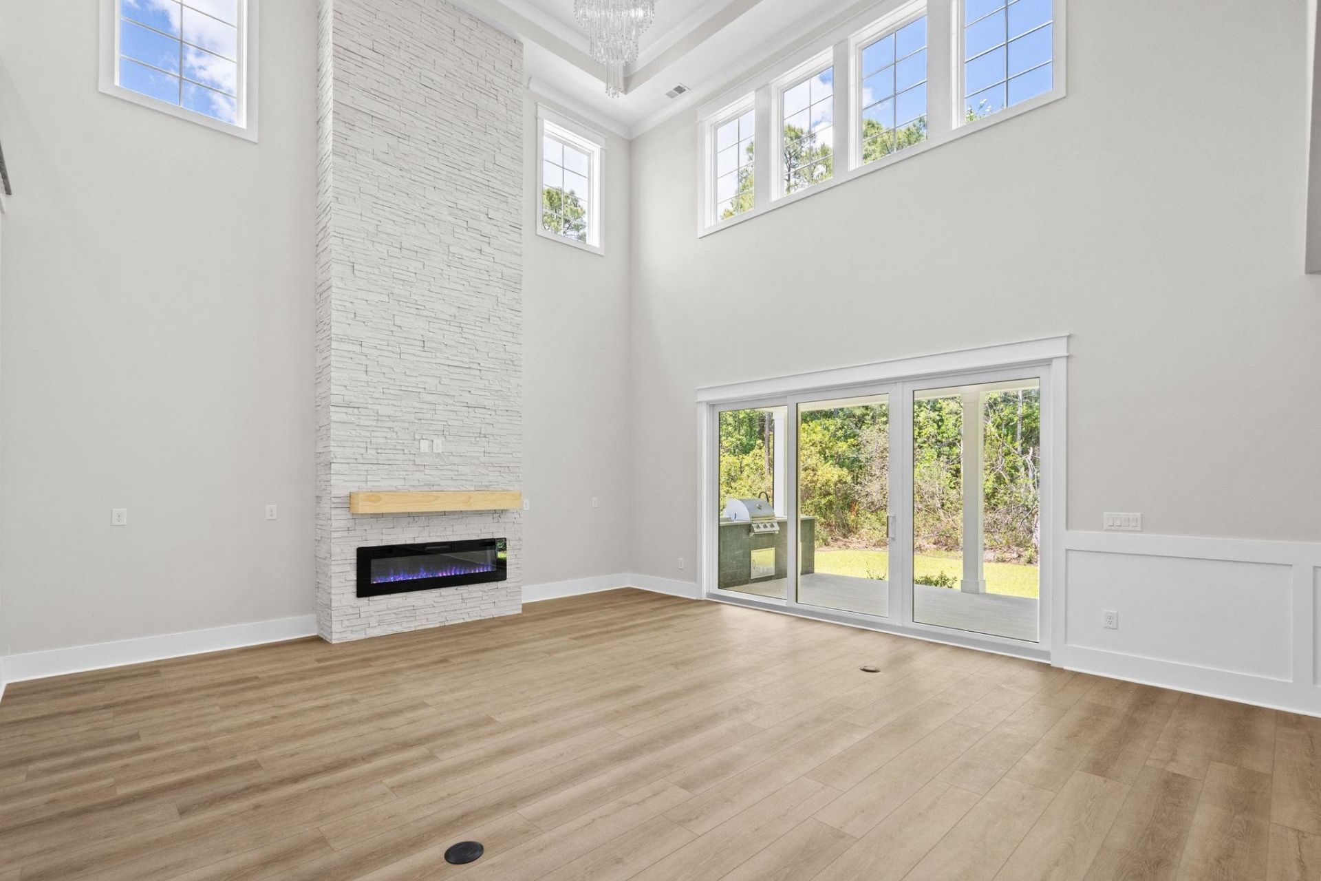 409 Seabury Ln. Photo 12