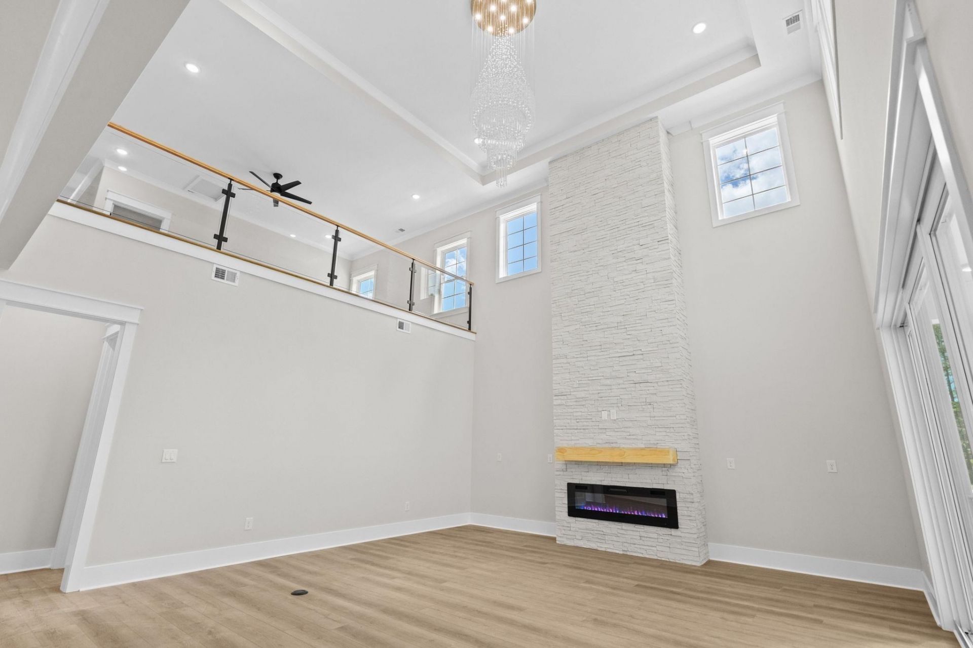 409 Seabury Ln. Photo 14