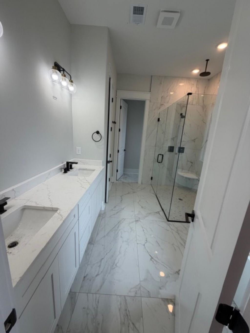 409 Seabury Ln. Photo 18