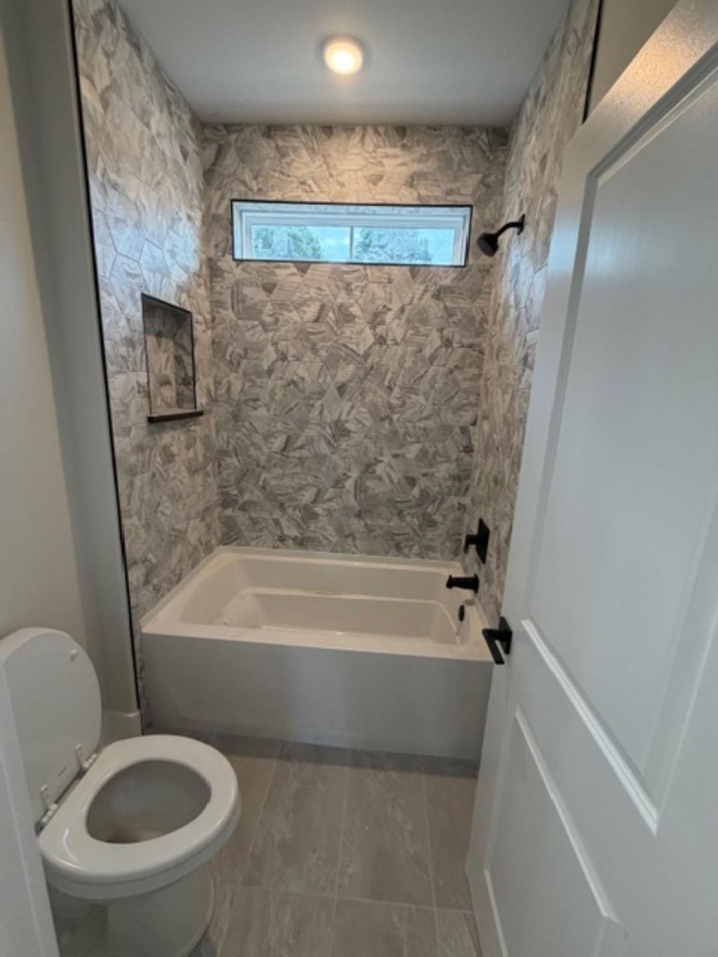 409 Seabury Ln. Photo 37