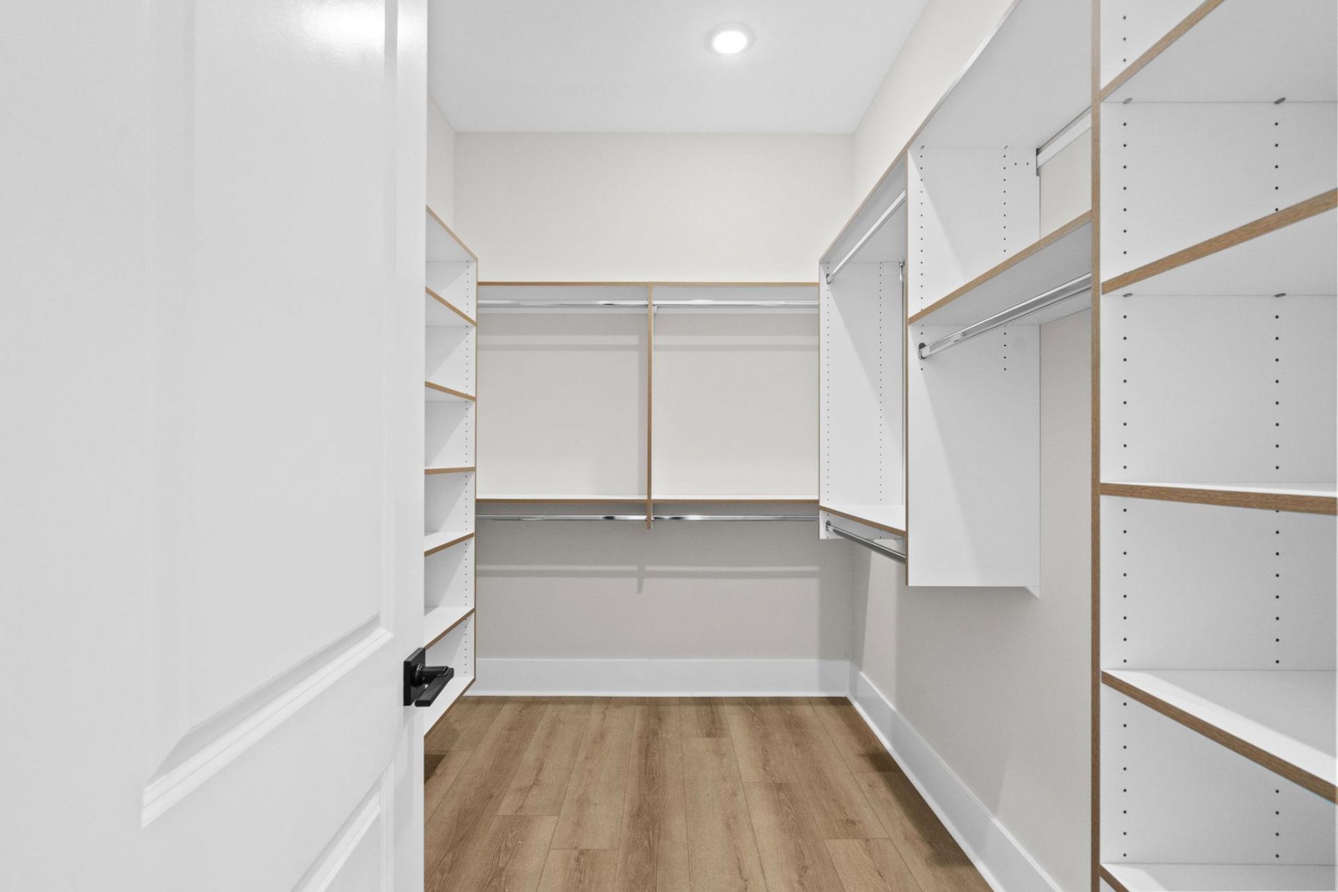 409 Seabury Ln. Photo 38