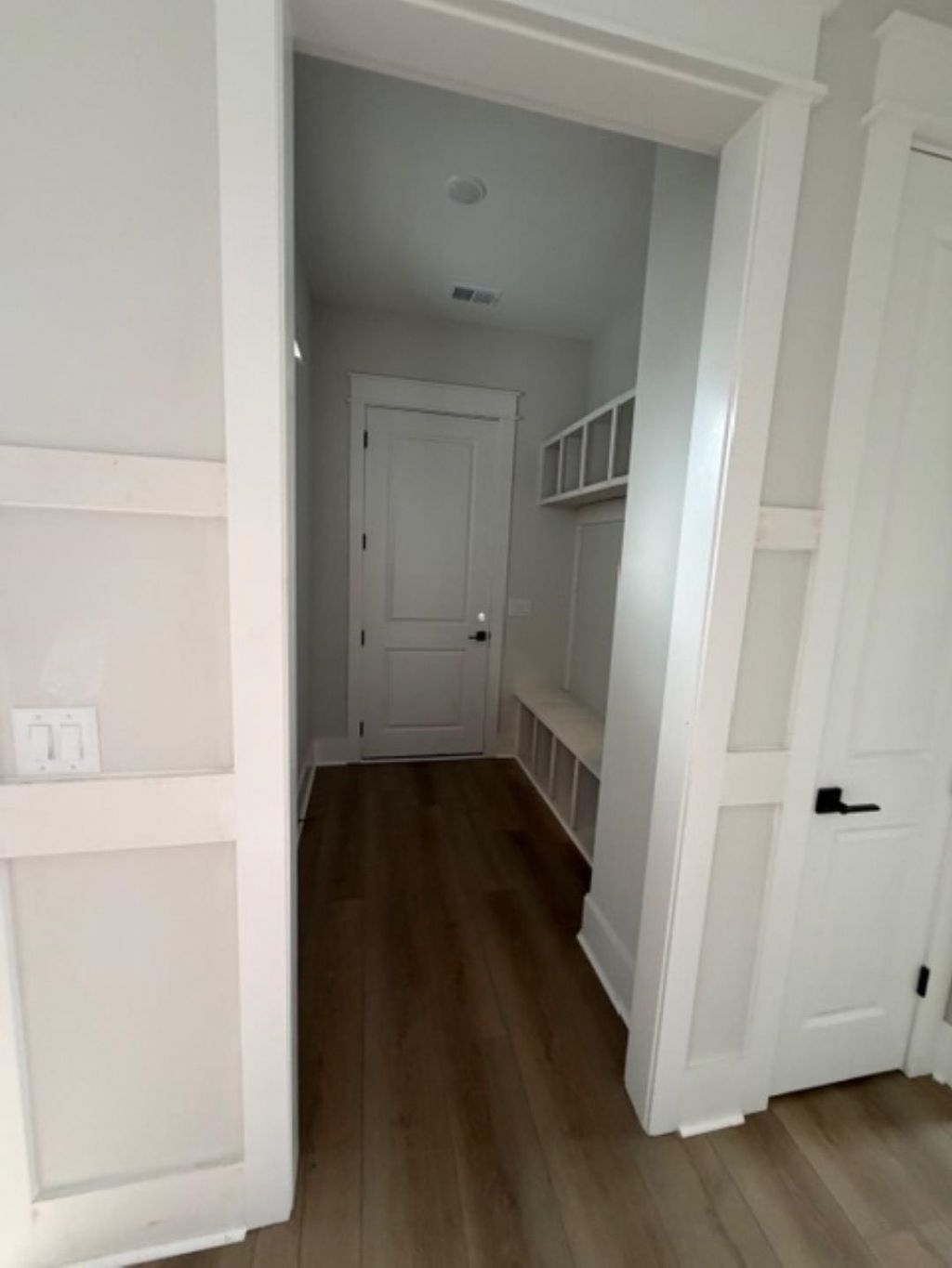 409 Seabury Ln. Photo 4