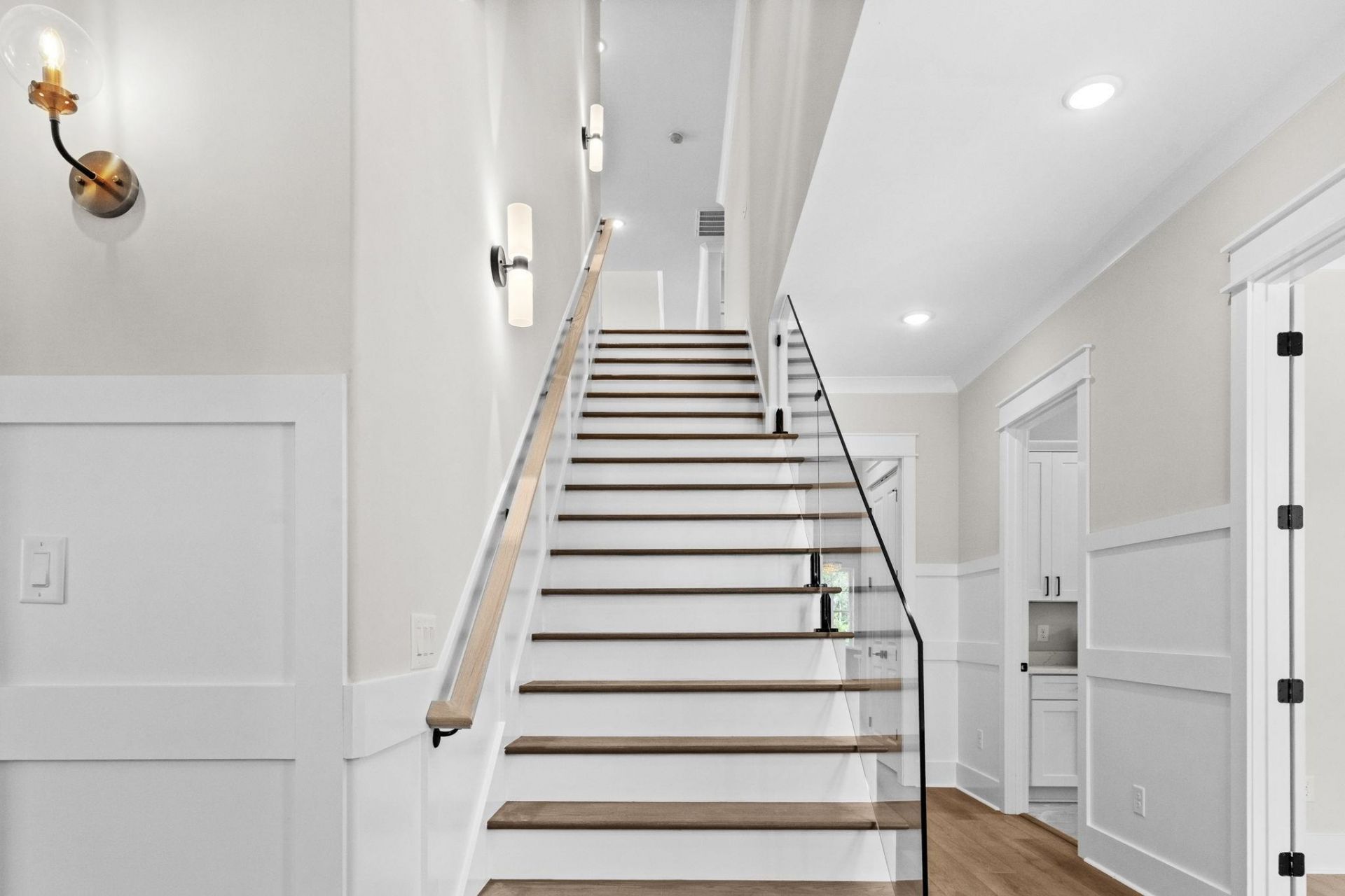 409 Seabury Ln. Photo 45