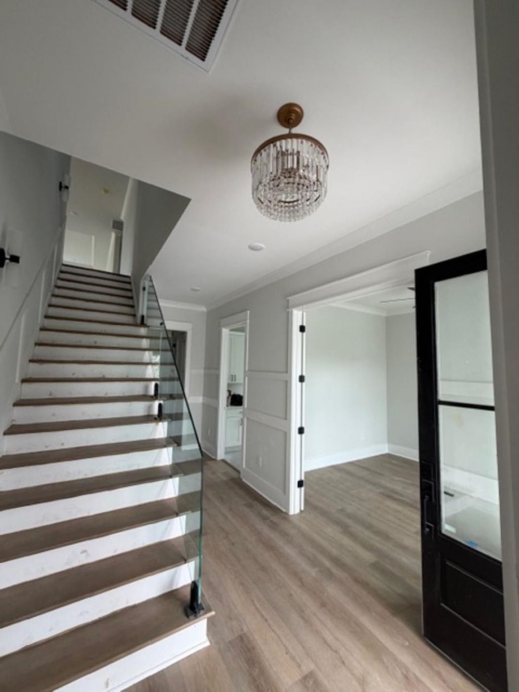 409 Seabury Ln. Photo 7