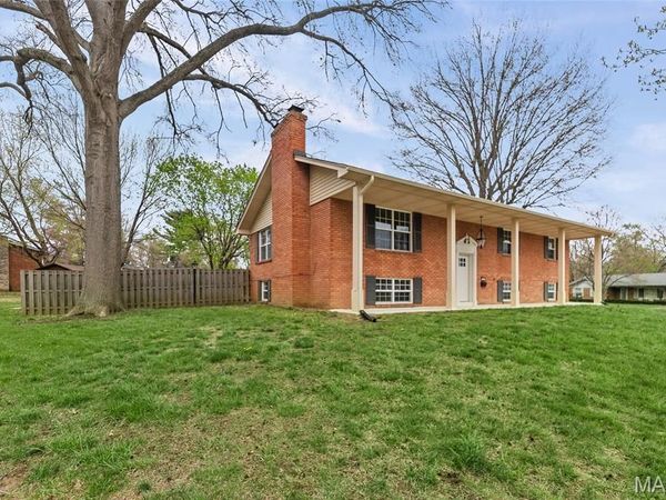 10 Fawnlily, Belleville, IL 62221