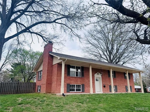 10 Fawnlily , Belleville, IL 62221