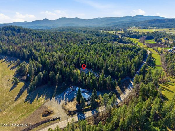 5774 W Kidd Island Rd , Coeur d'Alene, ID 83814