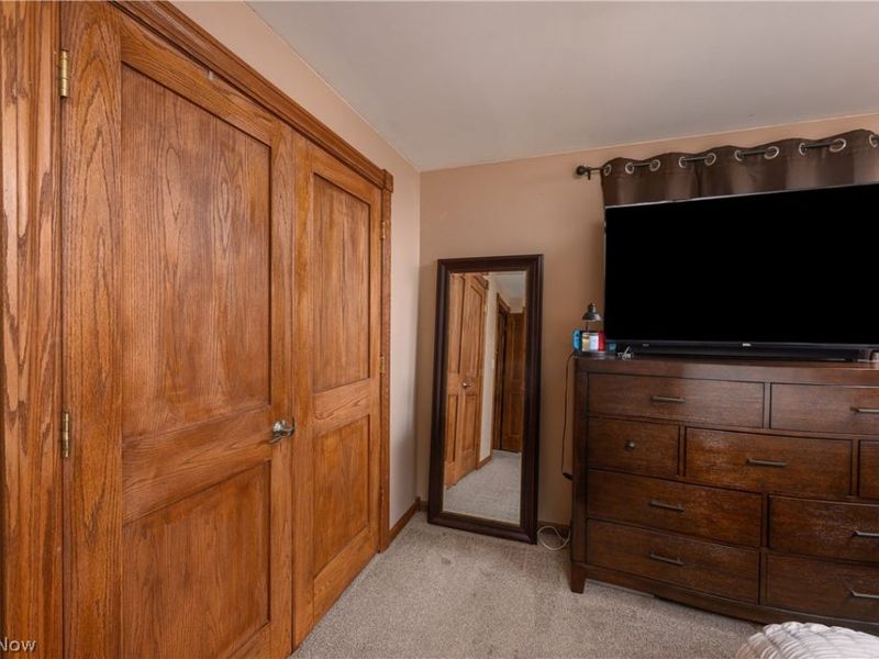 10770 Dot Avenue NE, Alliance, OH 44601 Photo 14