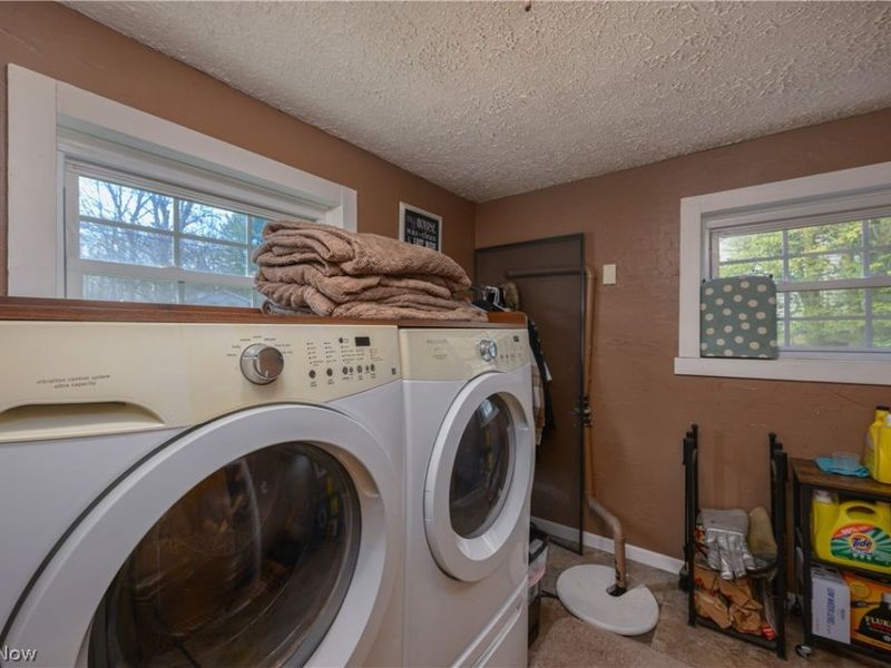 10770 Dot Avenue NE, Alliance, OH 44601 Photo 23