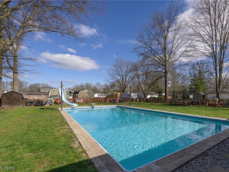 10770 Dot Avenue NE, Alliance, OH 44601 Photo 32