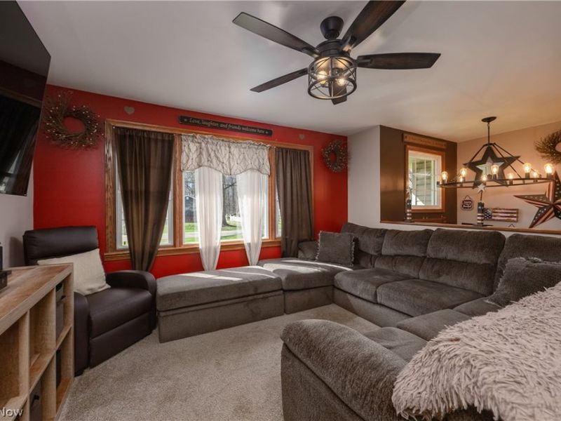 10770 Dot Avenue NE, Alliance, OH 44601 Photo 6