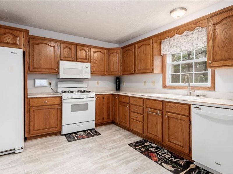 61266 Kent Lane, Cambridge, OH 43725 Photo 9