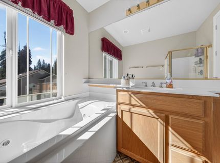 78 Lakeside Drive, Lake Almanor, CA 96137 Photo