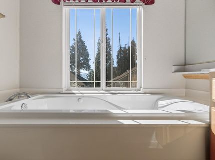 78 Lakeside Drive, Lake Almanor, CA 96137 Photo