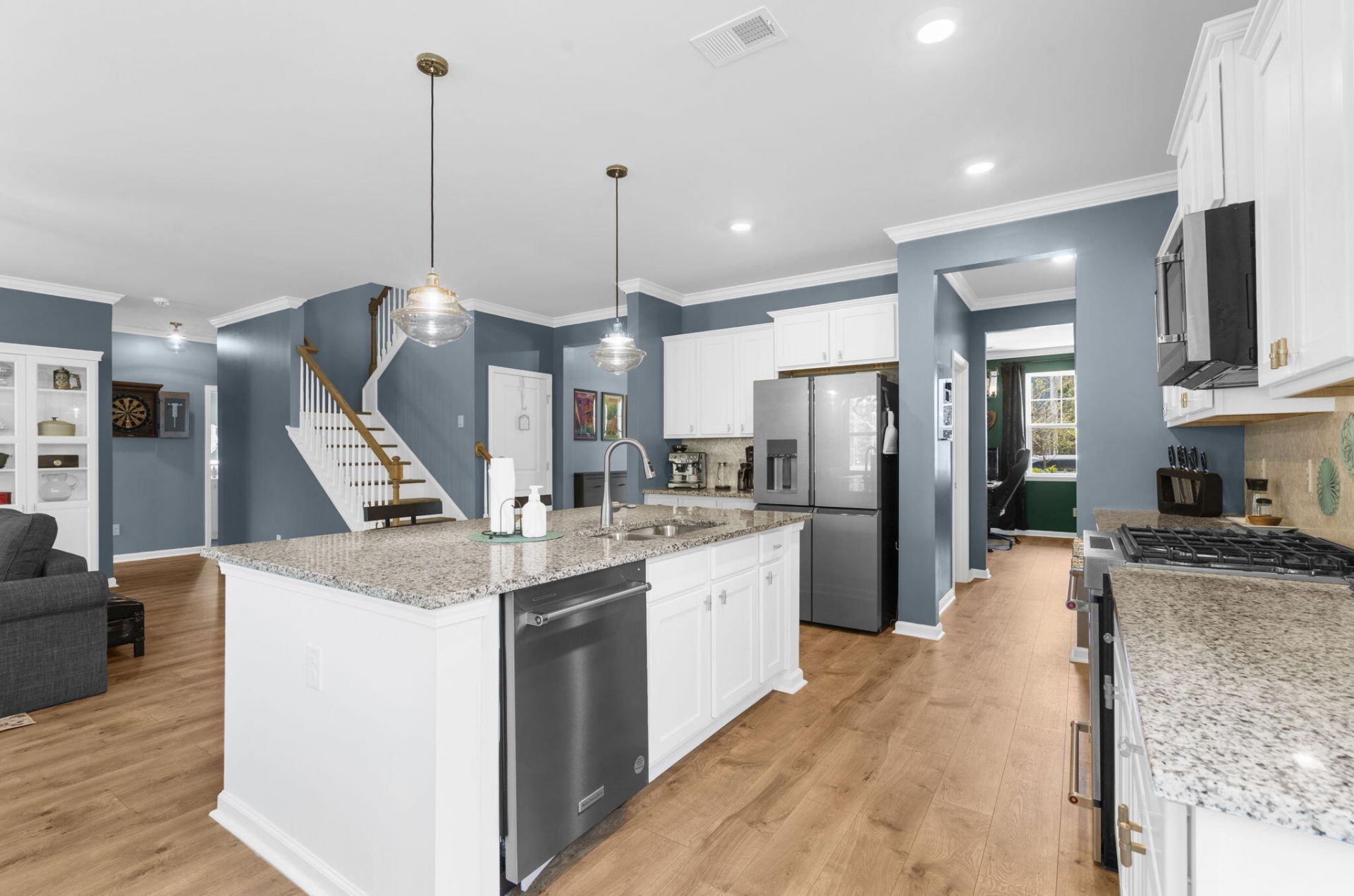 181 Cherry Grove Drive Photo 4