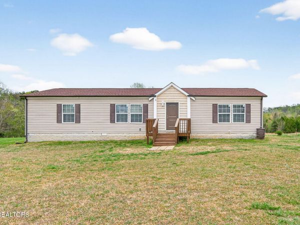 680 Luna Rd, Sparta, TN 38583